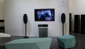 Cặp chân loa nhỏ xinh của Focal - Focal Super Bird Stand