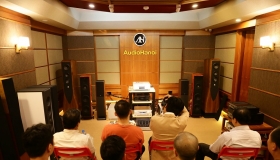 Không khí sôi động tại buổi offline "Tác động của nguồn điện tới hệ thống âm thanh" của Audio Hà Nội