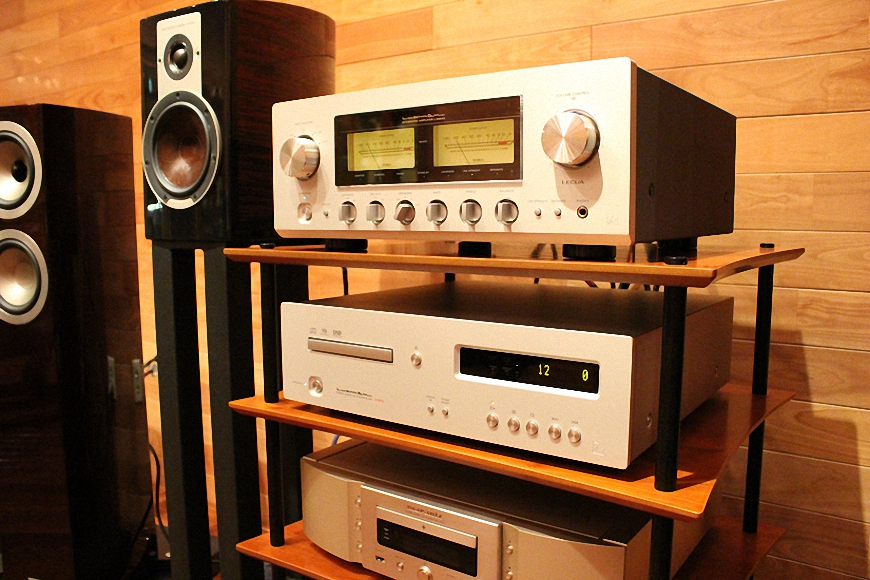 ampli tich hop luxman l-550ax trong bo dan cao cap