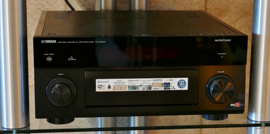 preamp Yamaha CX-A5100 de dang khi su dung