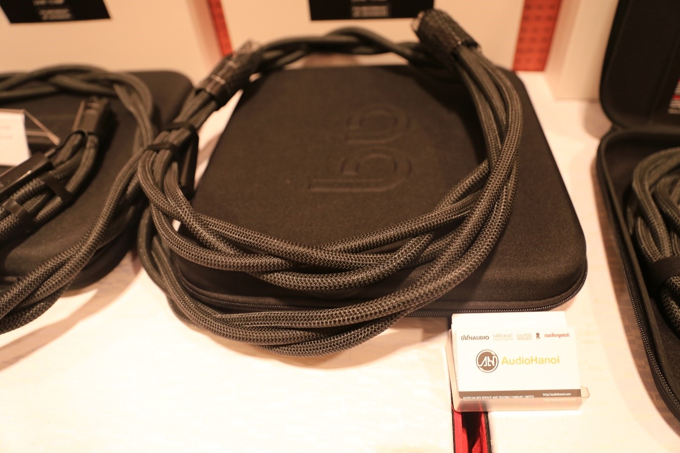 Day nguon AudioQuest Tornado