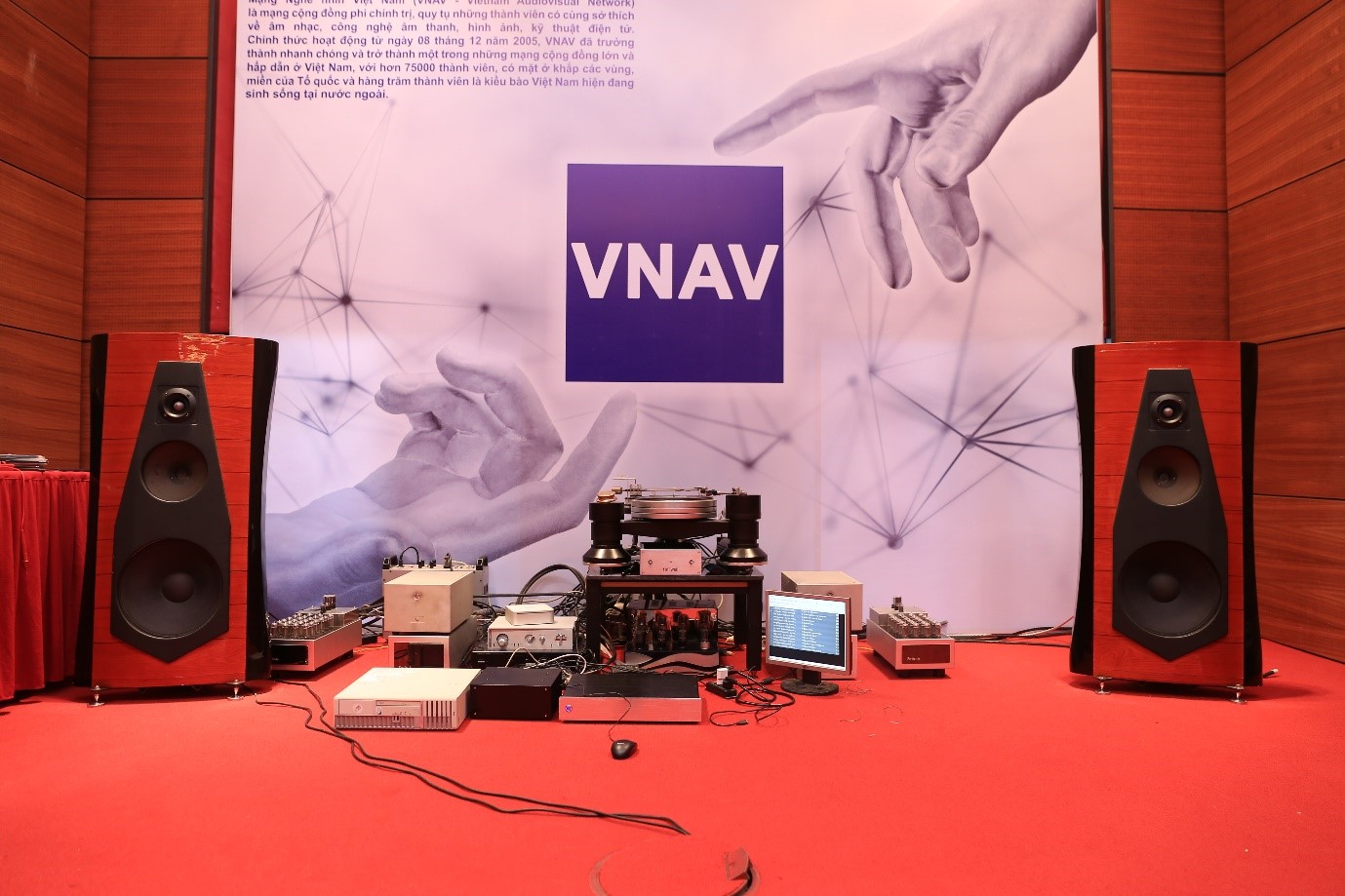 Gian hang trien lam cua VNAV