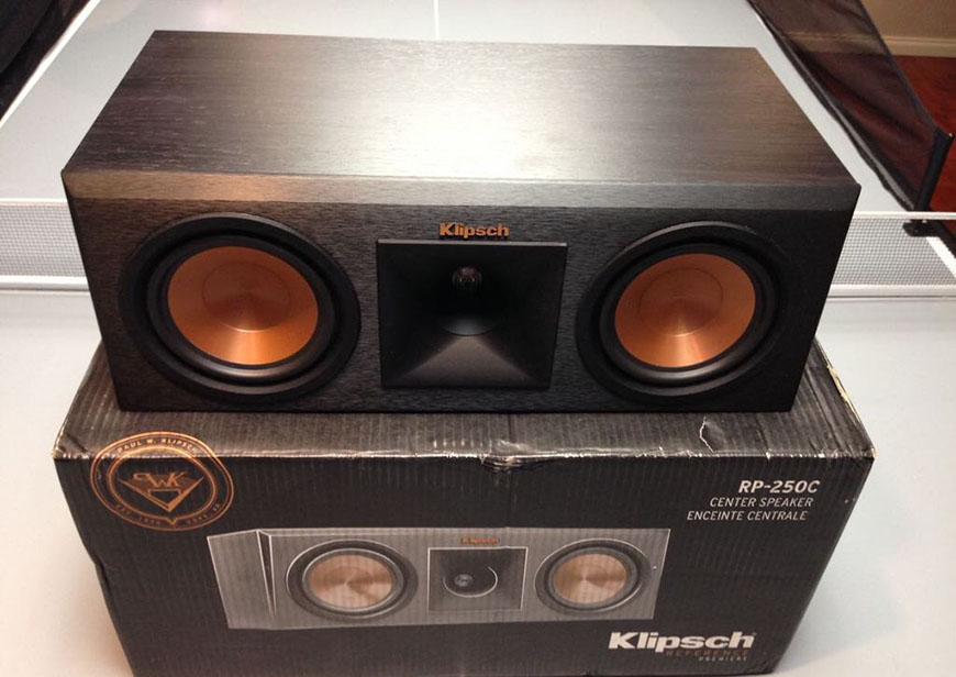 mat truoc loa klipsch RP 250C