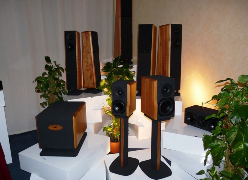 loa Chario Cygnusd trong series