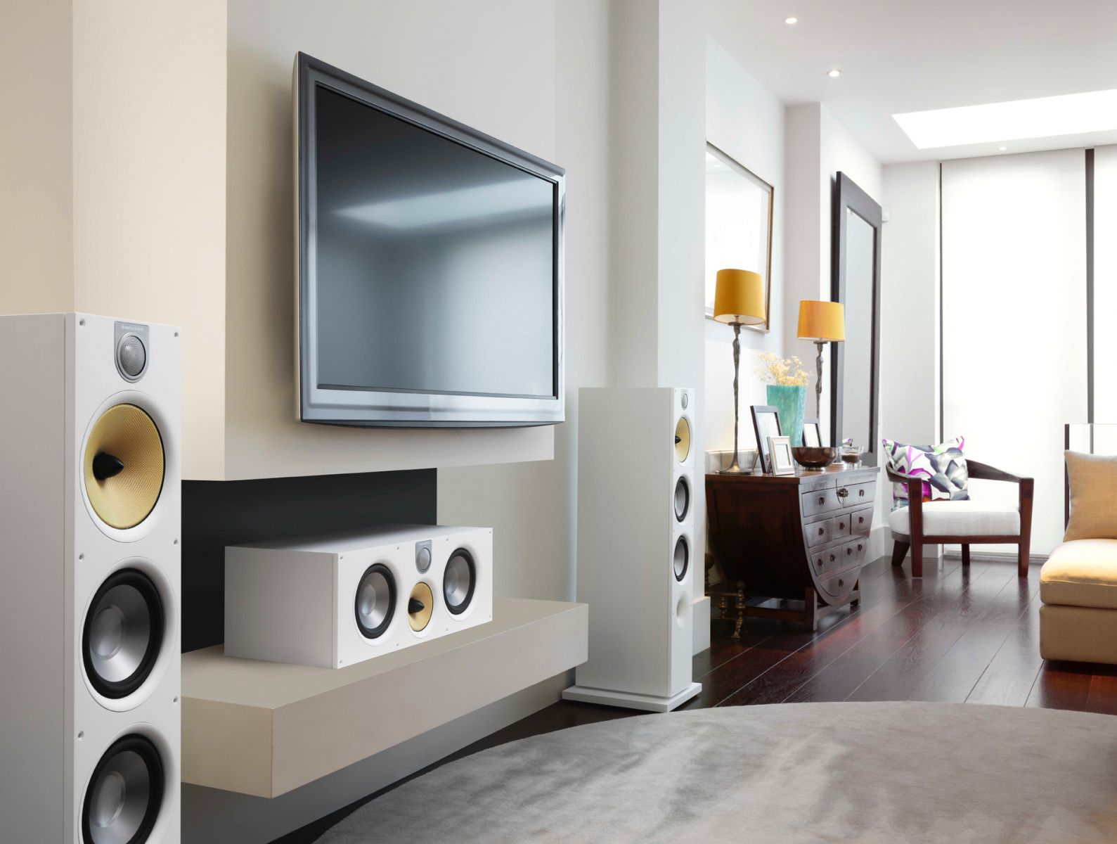 loa b&w 683 s2 mau trang