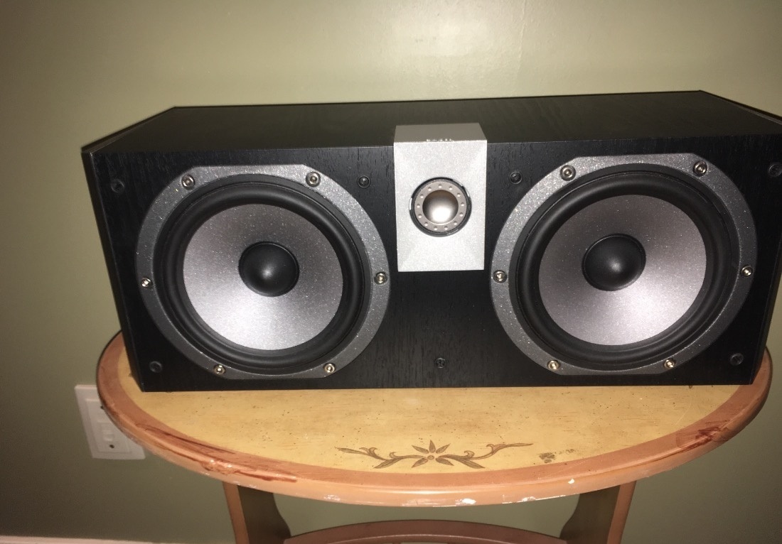 Loa Focal Chorus CC 700 thiet ke don gian