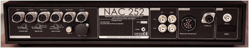 mat sau pre amply Naim NAC 252