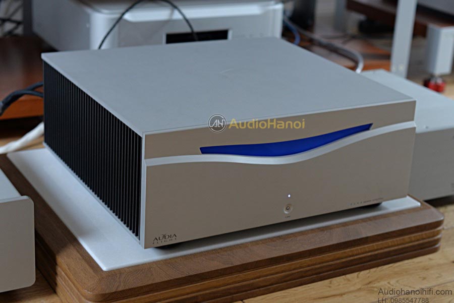 Stereo power ampli Audia Flight FLS4