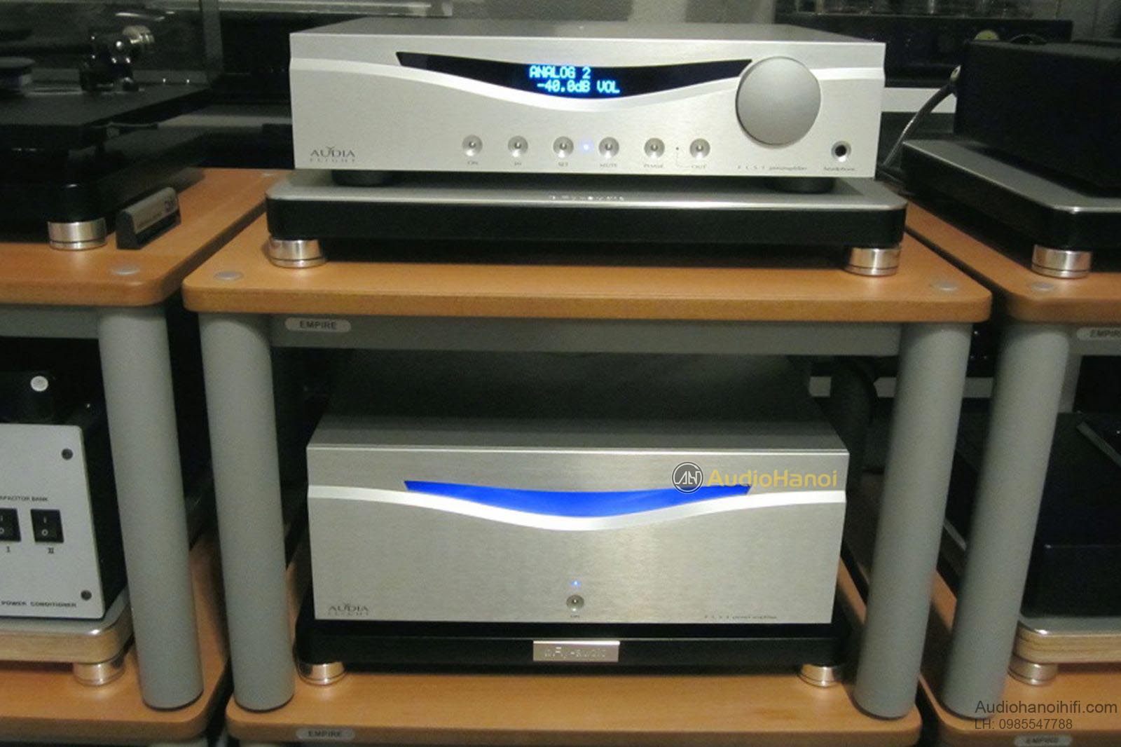 Stereo power ampli Audia Flight FLS4 tot