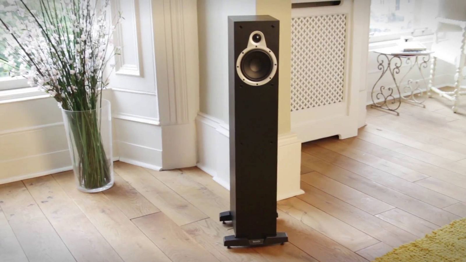 dong loa tannoy eclipse chat luong cao