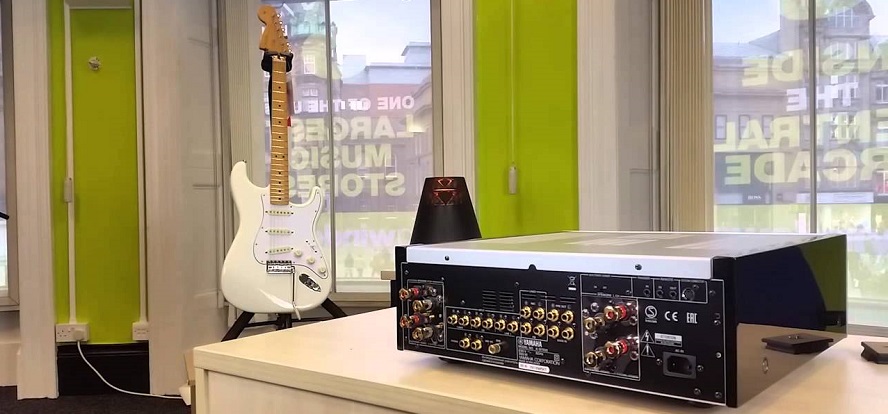 mat sau ampli Yamaha A-S1100