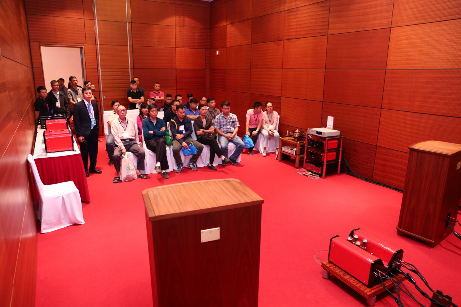 anh phong nghe 2 audio ha noi 