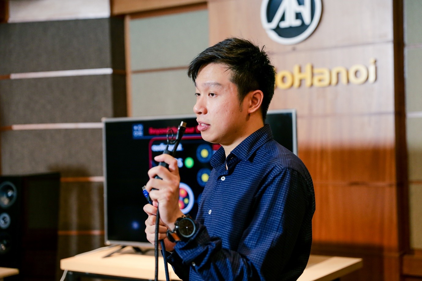 buoi Education giua Audio Ha Noi - AudioQuest doc dao