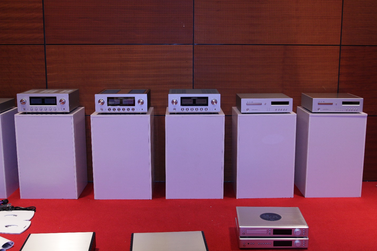 cac san pham luxman trong trien lam