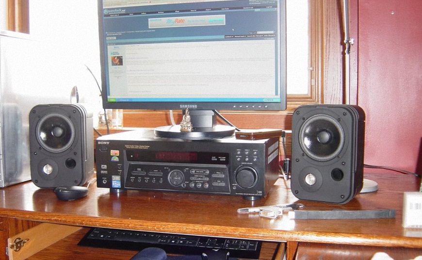 bo dan loa JBL Control One