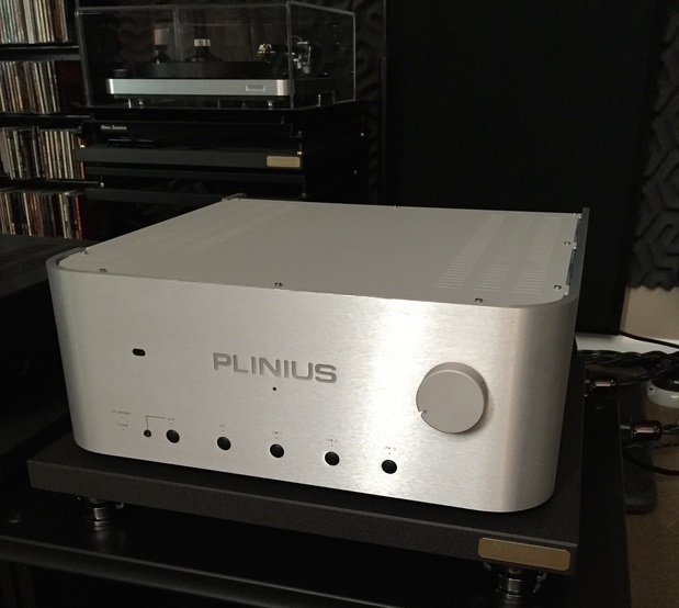 ampli Plinius Hiato thiet ke sang trong, chac chan