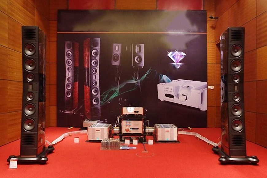 Raidho D-5.1 la cap loa cao cap tham gia trien lam av show hanoi 2016